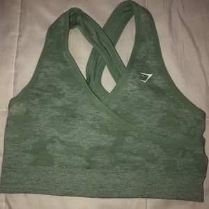 Gymshark camo bra !
